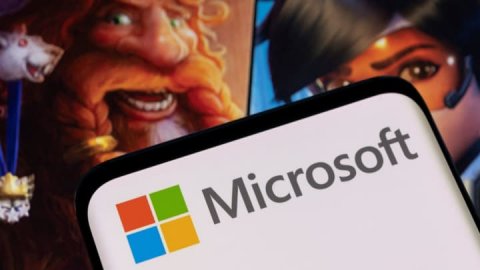 <b>Microsoft submits new Activision Blizzard takeover deal to UK</b>