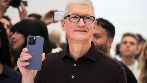<b>Apple event 2023: Invites sent for September 12, iPhone 15 expected </b>