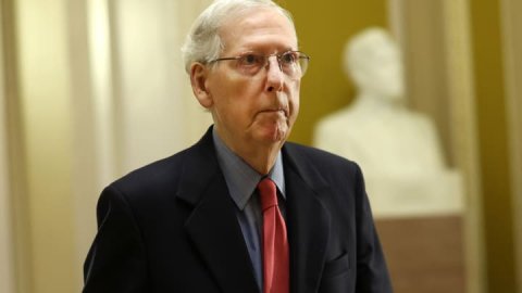 <b>McConnell vows to finish Senate term despite health scares, concerns</b>